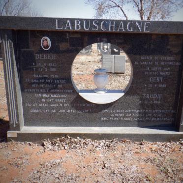 LABUSCHAGNE Gert 1949- &amp; Trudie 1951- :: LABUSCHAGNE Debbie 1973-1991
