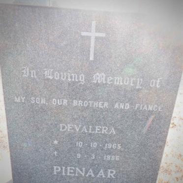 PIENAAR Devalera 1965-1986