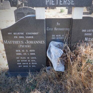 PIETERSE Mattheus Johannes 1929-1980 :: DE BEER Nizanne 1987-2010