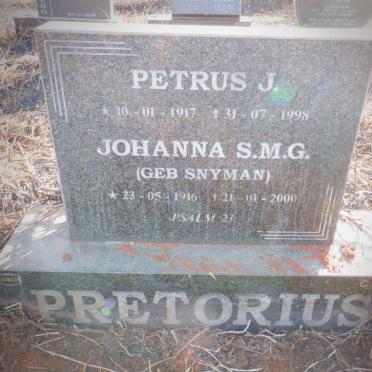 PRETORIUS Petrus J. 1917-1998 &amp; Johanna S.M.G. SNYMAN 1916-2000