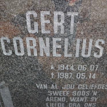 ROBINSON Gert Cornelius 1944-1987