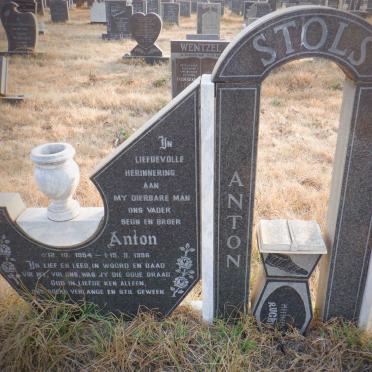 STOLS Anton 1954-1986