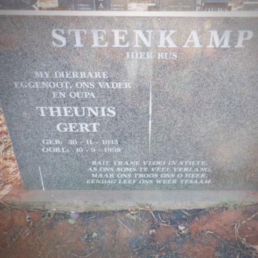 STEENKAMP Theunis Gert 1933-1998