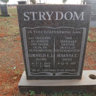 STRYDOM Cornelis F.J. 1932-2004 &amp; Susanna C. 1937-