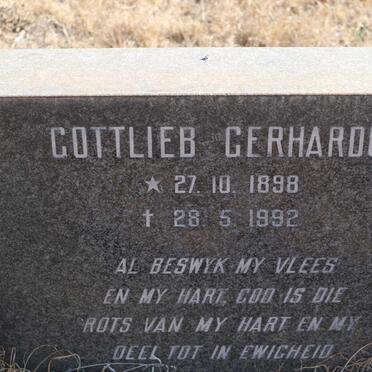 SWIEGERS Gottlieb Gerhardus 1898-1992 &amp; Magdalena Anna voorheen KNOUWDS nee VERMEULEN 1908-1992