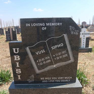 UBISI Sipho 1977-2020 &amp; Vusi 1976-2009