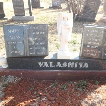 VALASHIYA Sindiso Allan 1975-1995 &amp; Grace Fihliwe 1943-2019