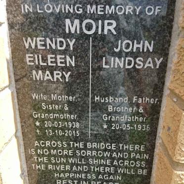 MOIR John Lindsay 1936- &amp; Wendy Eileen Mary 1938-2015 