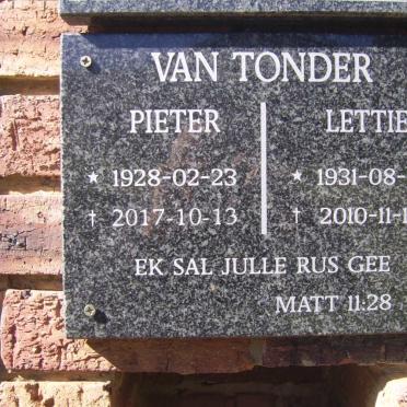 TONDER Pieter, van 1928-2017 &amp; Lettie 1931-2010