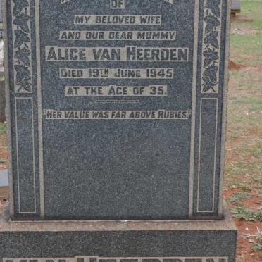 HEERDEN Alice, van -1945