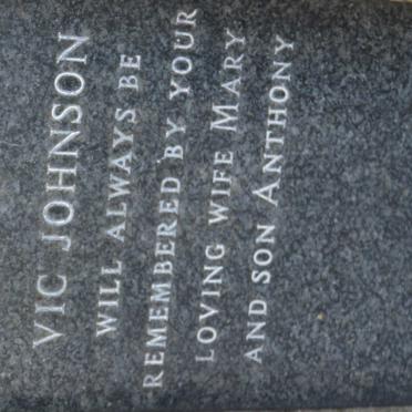 JOHNSON Vic