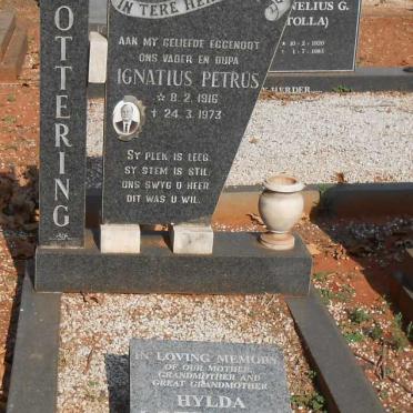 LOTTERING Ignatius Petrus 1916-1973 &amp; Hylda 1916-1996