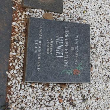 MENGEL Lorraine Evelyne 1942-2000