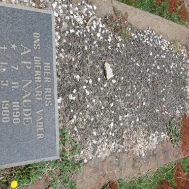 NAUDE A.P. 1890-1980 &amp; D.M.J 18?9-1944