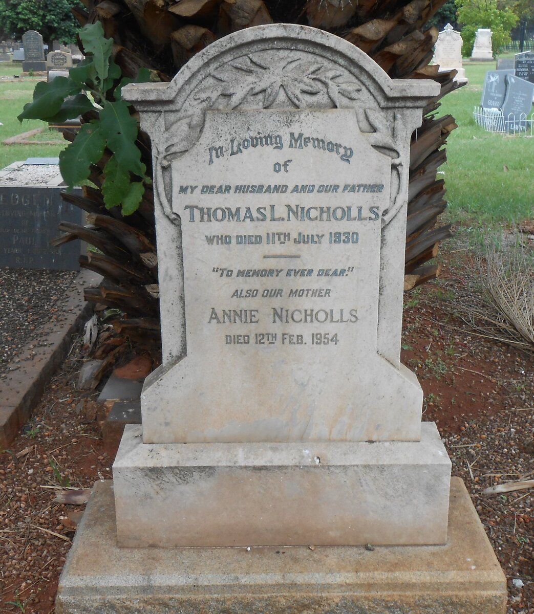 NICHOLLS Thomas L. -1930 &amp; Annie -1954