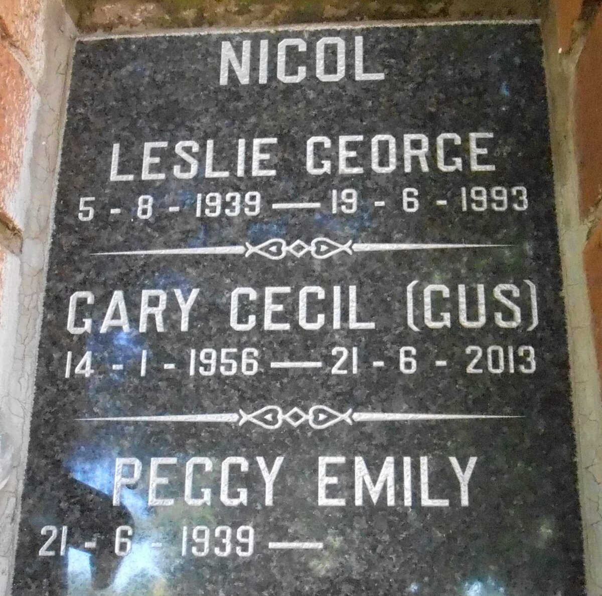 NICOL Leslie George 1939-1993 :: NICOL Gary Cecil 1956-2013 :: NICOL Peggy Emily 1939-
