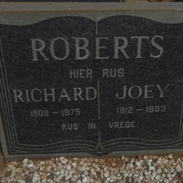 ROBERTS Richard 1908-1975 &amp; Joey 1912-1983