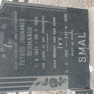 SMAL Petrus Johannes Hermanus 1907-1964 &amp; Ivy 1912-1996