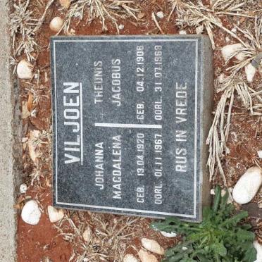 VILJOEN Theunis Jacobus 1906-1969 &amp; Johanna Magdalena 1920-1967