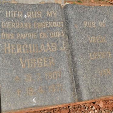 VISSER Herculaas J. 1907- 1971 &amp; Johanna Fredrika SWANEPOEL 1911-19?4