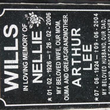 WILLS Arthur Lee 1924-2004 &amp; Nellie 1926-2006