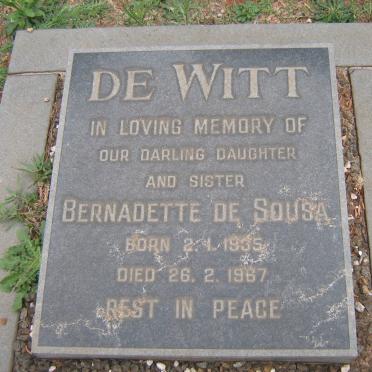 WITT Bernadette de Sousa, de 1935-1967