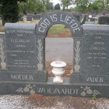 WOLVAARDT Simon Jurgens 1895-1955 &amp; Elizabeth Anna CORNEELSE 1893-