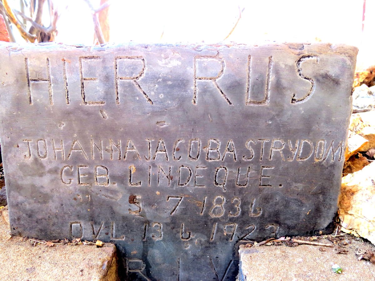 STRYDOM Johanna Jacoba nee LINDEQUE 1836-1923