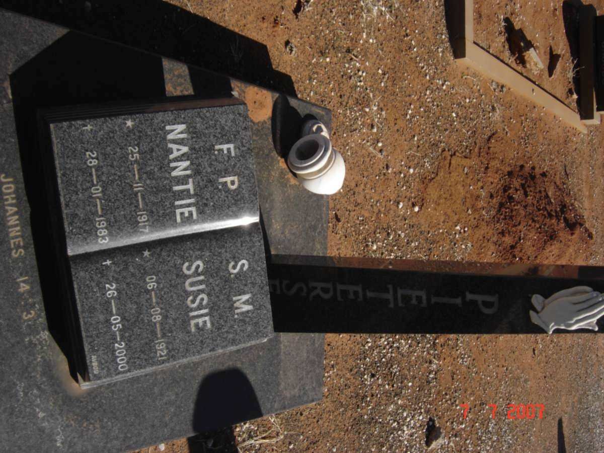 PIETERSE F.P. 1917-1983 &amp; S.M. 1921-2000