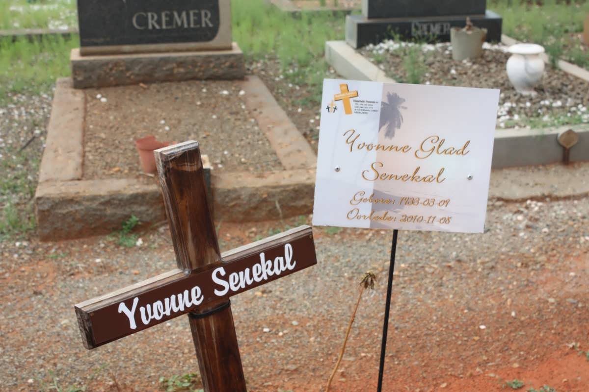 SENEKAL Yvonne G. 1933-2010