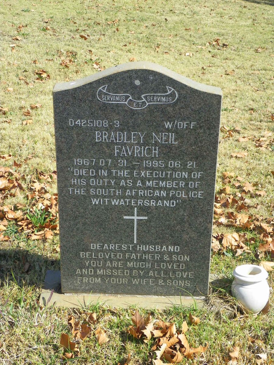 FAVRICH Bradley Neil 1967-1995