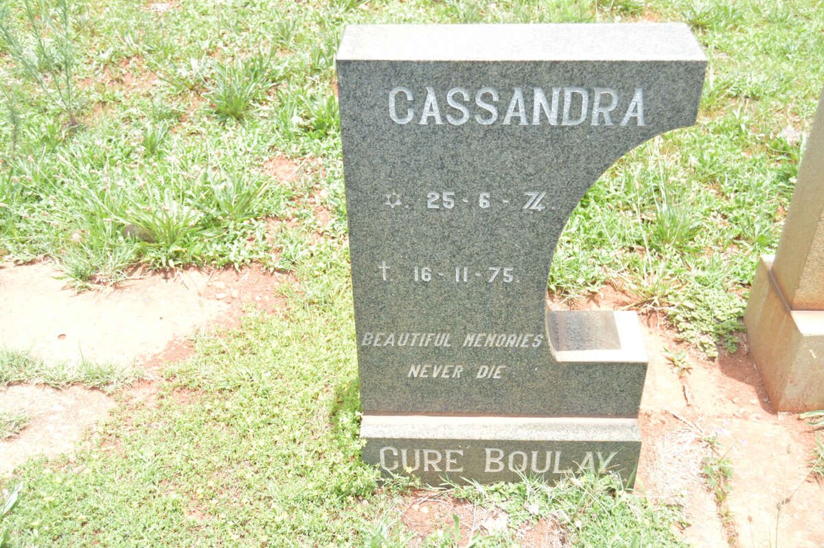BOULAY Cassandra, CURE 1974-1975
