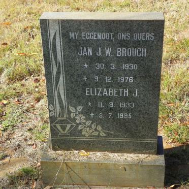 BROUGH Jan J.W. 1930-1976 &amp; Elizabeth J. 1933-1995