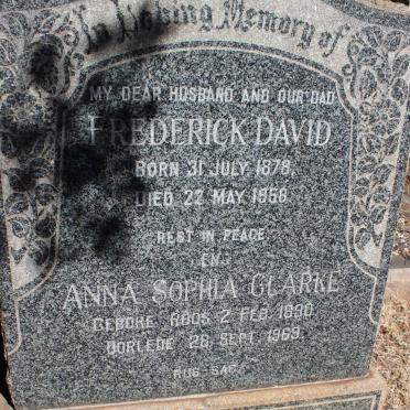 CLARKE Frederick David 1878-1958 &amp; Anna Sophia 1890-1969