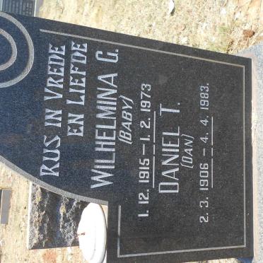 CRONJE Daniel T. 1906-1983 &amp; Wilhelmina G. 1915-1973