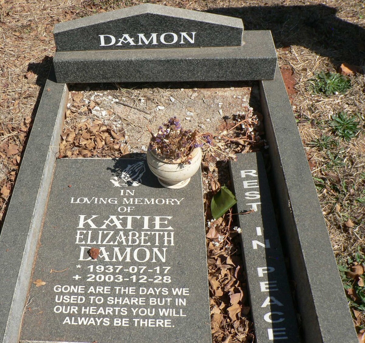 DAMON Katie Elizabeth 1937-2003