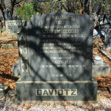 DAVIDTZ Petrus Johannes 1881-1946 &amp; Martha Maria 1888-1976