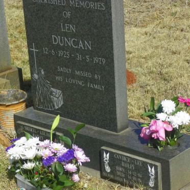 DUNCAN Len 1925-1979 :: BAILEY Sheryl-Louise 1958-1996 :: BAILEY Candice-Lee 1984-1996