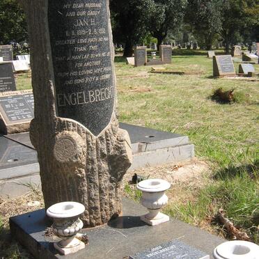 ENGELBRECHT Jan H. 1919-1953 :: ENGELBRECHT John 1948-2015