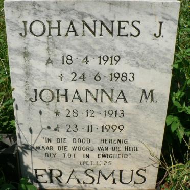 ERASMUS Johannes J. 1919-1983 &amp; Johanna M. 1913-1999