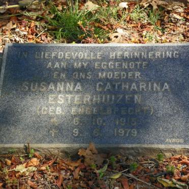 ESTERHUIZEN Susanna Catharina nee ENGELBRECHT 1915-1979