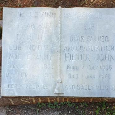 ESTERHUIZEN Pieter John 1896-1970 &amp; Girlie 1903-1968