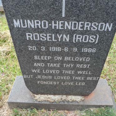 HENDERSON Roselyn, MUNRO 1918-1986