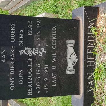 HEERDEN Hertzog J.J.F., van 1916-1981 &amp; Elsie 1921-