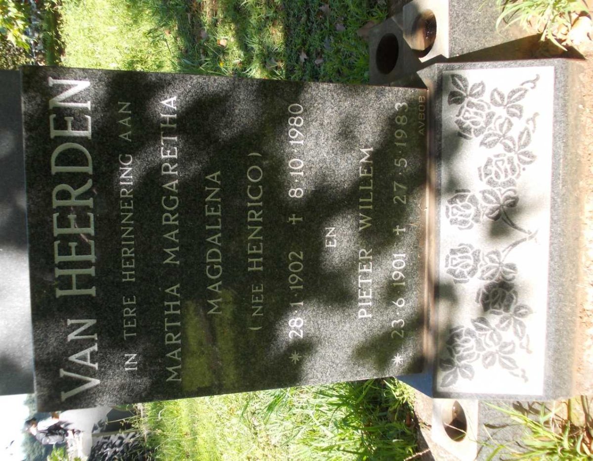 HEERDEN Pieter Willem, van 1901-1983 &amp; Martha Margaretha Magdalena HENRICO 1902-1980