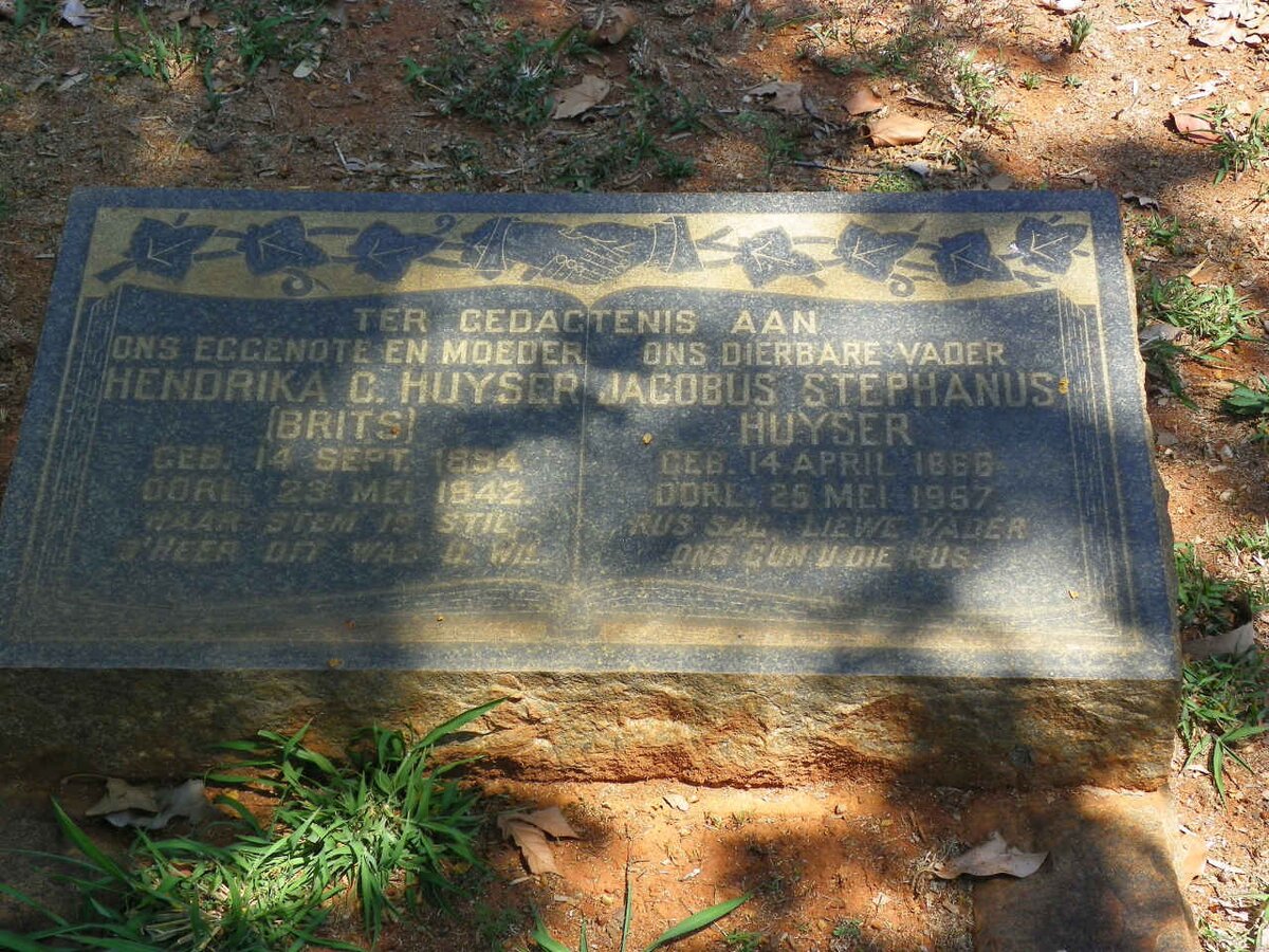 HUYSER Jacobus Stephanus 1866-1957 &amp; Hendrika C. BRITS 1894-1942