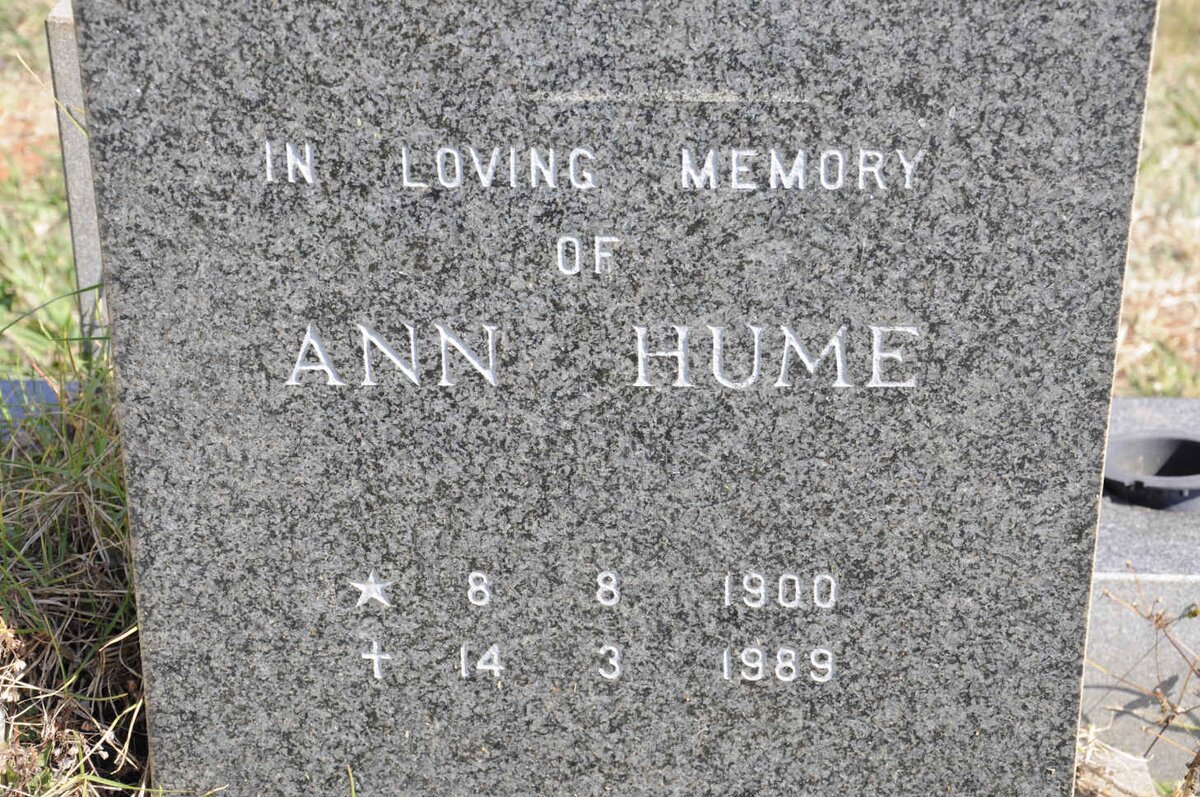 HUME Ann 1900-1989