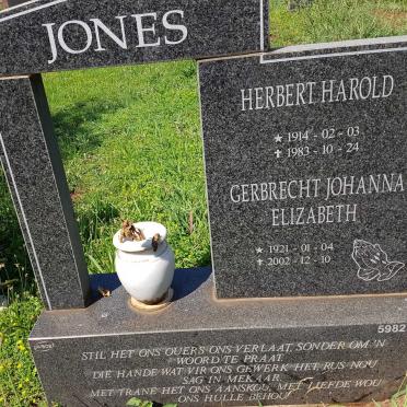 JONES Herbert Harold 1914-1983 &amp; Gerbrecht Johanna Elizabeth 1921-2002