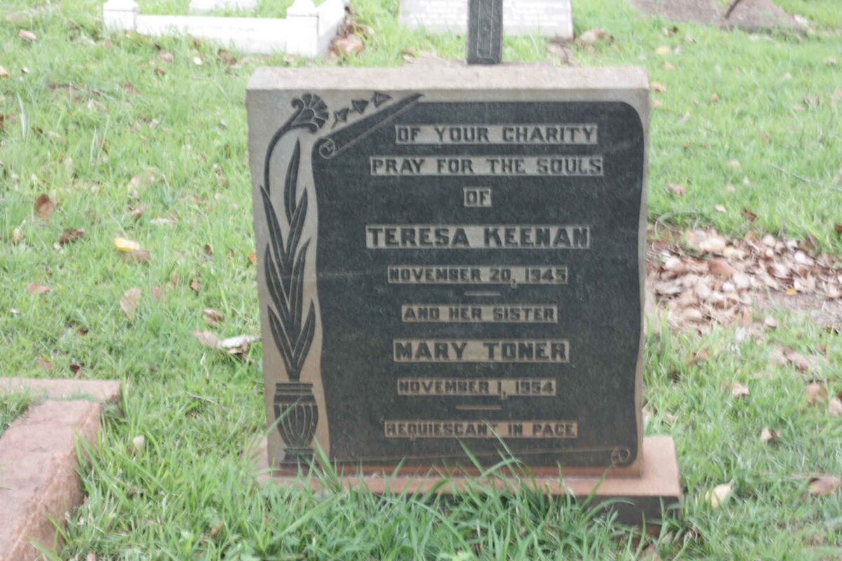 KEENAN Teresa -1945 :: TONER Mary -1954