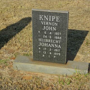 KNIPE Vernon John 1907-1988 &amp; Huibecht Johanna 1917-1979